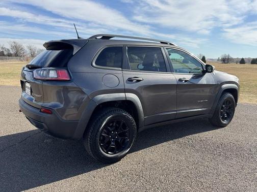 2019 Jeep Cherokee Trailhawk Elite