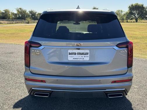 2025 Cadillac XT6 Premium Luxury FWD