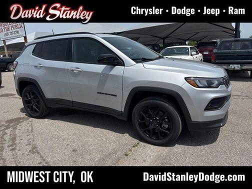 Silver Zynith Metallic Clearcoat 2026 Jeep Compass Latitude