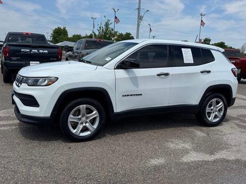 Bright White Clearcoat 2023 Jeep Compass Sport