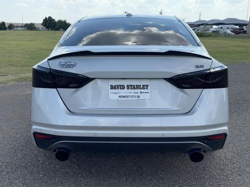 2022 Nissan Altima SR FWD