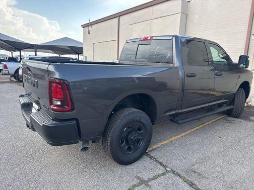 2026 RAM 2500 Tradesman Crew Cab 4x4 6'4' Box