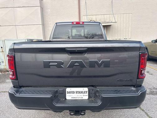 2026 RAM 2500 Tradesman Crew Cab 4x4 6'4' Box