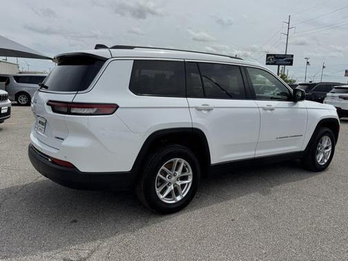 2021 Jeep Grand Cherokee L Laredo