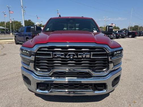 2026 RAM 2500 Tradesman Crew Cab 4x4 6'4' Box