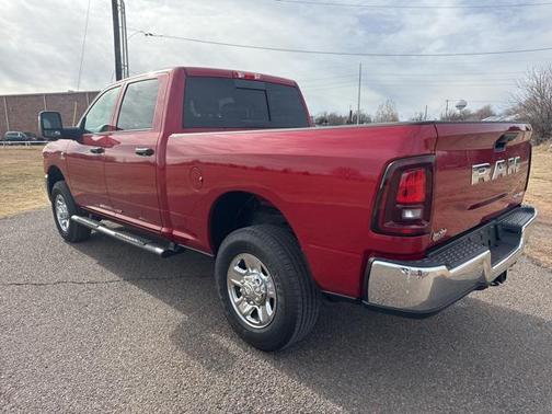 2026 RAM 2500 Tradesman Crew Cab 4x4 6'4' Box