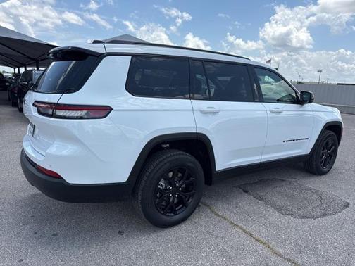 2025 Jeep Grand Cherokee L Altitude