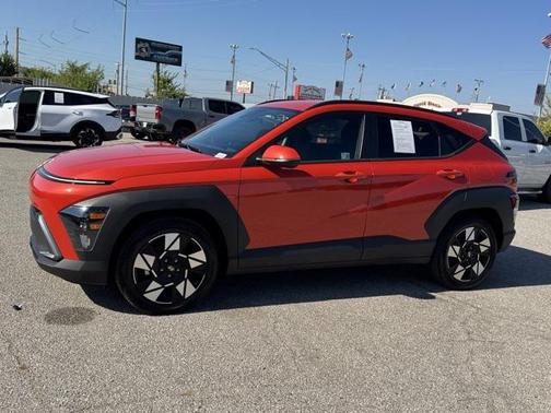 2024 Hyundai KONA SEL