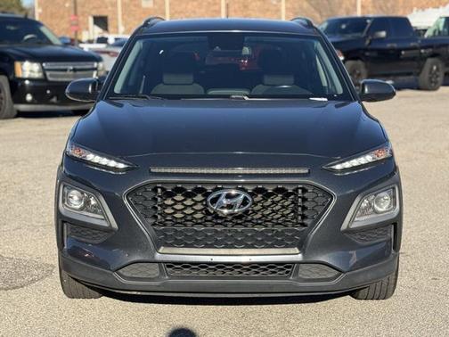 2021 Hyundai KONA SEL