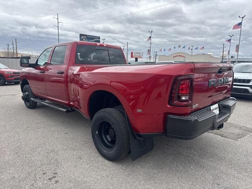 2026 RAM 3500 Tradesman Crew Cab 4x4 8' Box