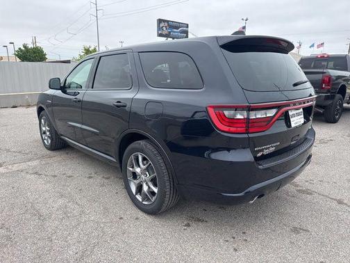 Night Moves 2026 Dodge Durango GT HEMI V8