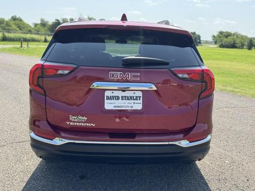 2021 GMC Terrain SLT