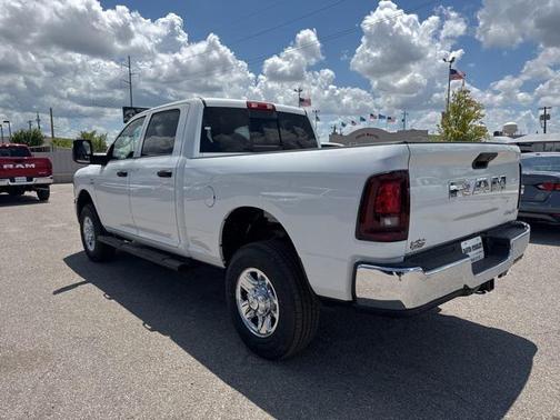 2025 RAM 2500 Tradesman Crew Cab 4x4 6'4' Box