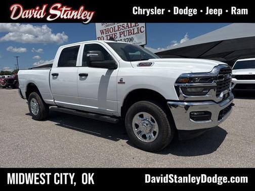 2025 RAM 2500 Tradesman Crew Cab 4x4 6'4' Box