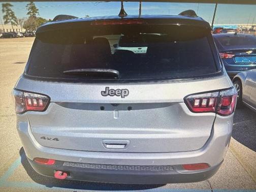 2023 Jeep Compass Trailhawk