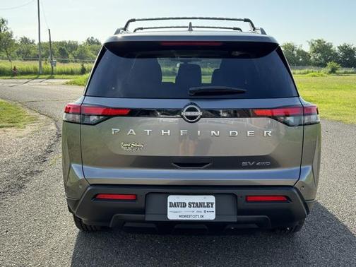 2022 Nissan Pathfinder SV 4WD