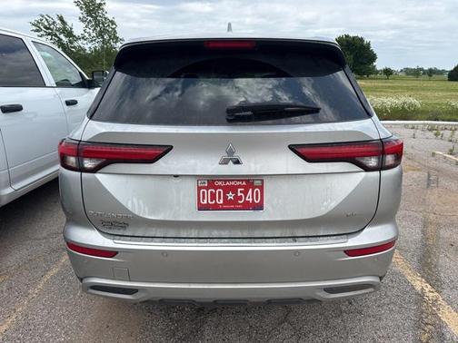 2024 Mitsubishi Outlander SE Black Edition S-AWC