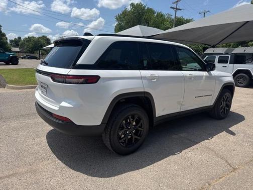 2025 Jeep Grand Cherokee Altitude