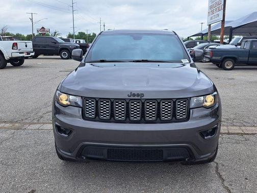 2020 Jeep Grand Cherokee Altitude