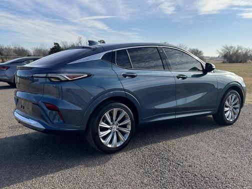 2024 Buick Envista Avenir FWD