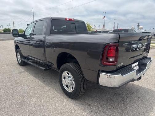 2025 RAM 2500 Tradesman Crew Cab 4x4 6'4' Box
