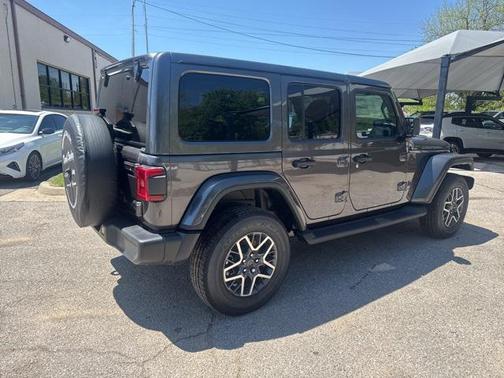 2025 Jeep Wrangler 4-Door Sahara 4x4