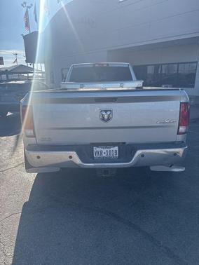 2017 RAM 3500 Tradesman Crew Cab 4x4 8' Box