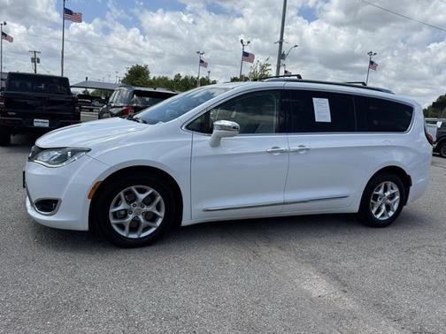 2020 Chrysler Pacifica Limited