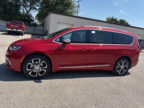 2026 Chrysler Pacifica L