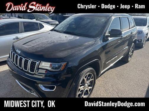 Diamond Black Crystal Pearlcoat 2018 Jeep Grand Cherokee Sterling Edition