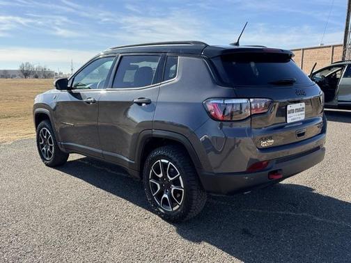 2024 Jeep Compass Trailhawk