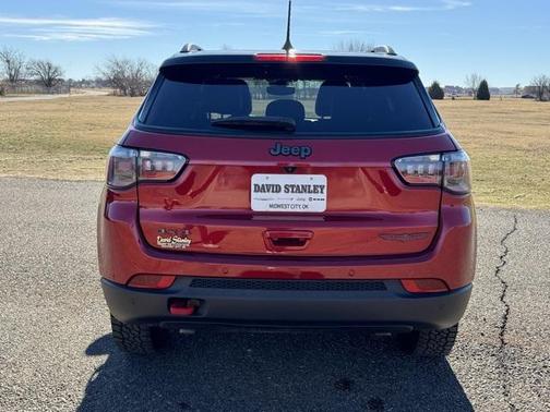 2025 Jeep Compass Trailhawk