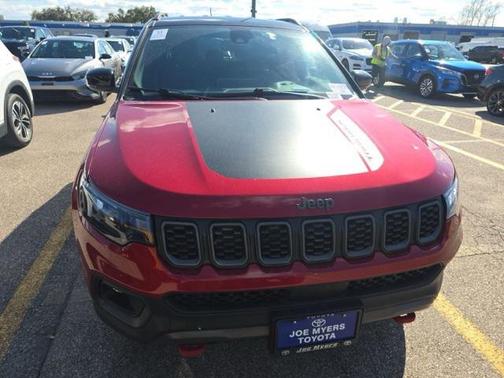 2025 Jeep Compass Trailhawk