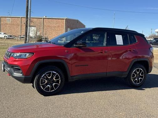 2025 Jeep Compass Trailhawk