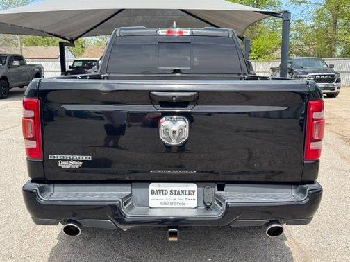 Diamond Black Crystal Pearlcoat 2019 RAM 1500 Big Horn