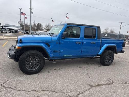 2025 Jeep Gladiator Sport S