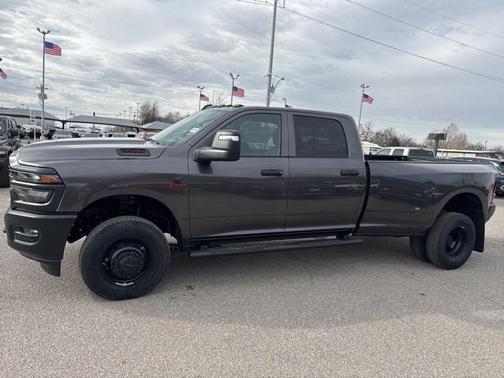 2026 RAM 3500 Tradesman Crew Cab 4x4 8' Box