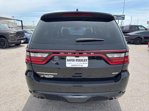 DB Black Crystal Clearcoat 2026 Dodge Durango GT Premium HEMI V8 AWD