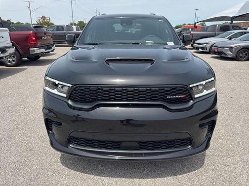 DB Black Crystal Clearcoat 2026 Dodge Durango GT Premium HEMI V8 AWD
