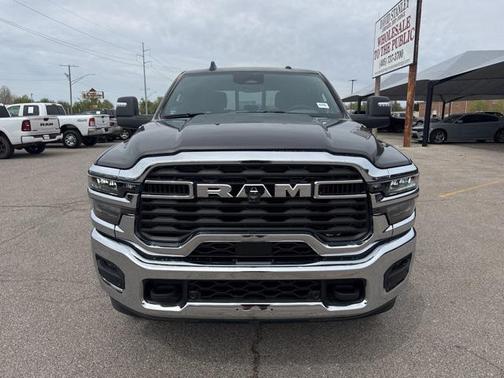 2025 RAM 2500 Big Horn Crew Cab 4x4 6'4' Box