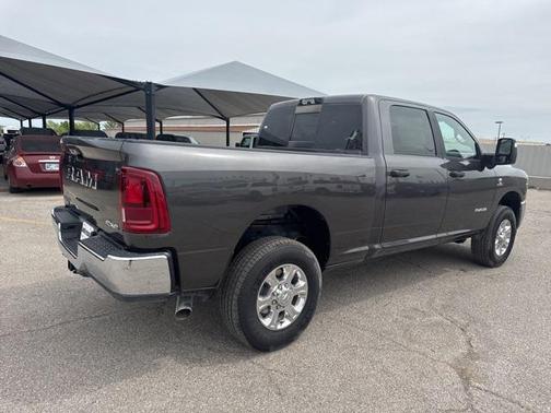 2025 RAM 2500 Big Horn Crew Cab 4x4 6'4' Box