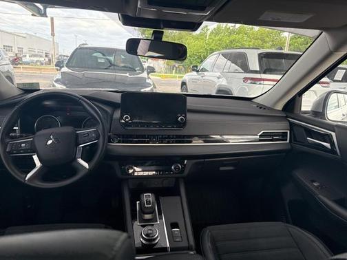 2024 Mitsubishi Outlander SE Black Edition S-AWC