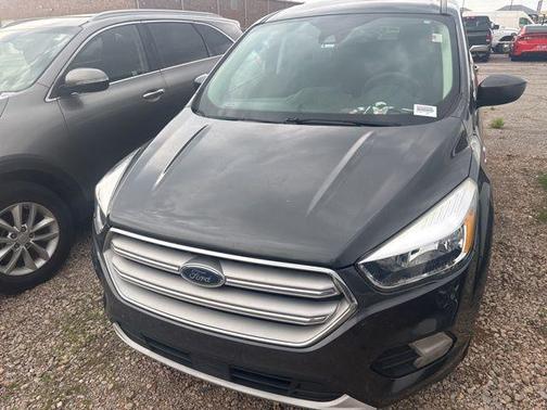 Magnetic Metallic 2019 Ford Escape SE