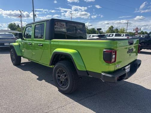 2025 Jeep Gladiator Sport S