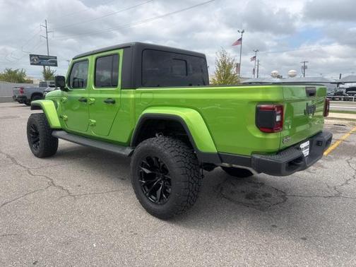 2025 Jeep Gladiator Sport S