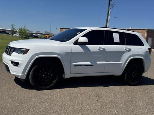 2020 Jeep Grand Cherokee Altitude