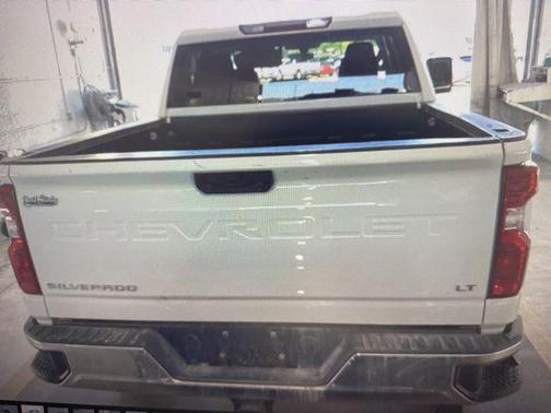 Summit White 2022 Chevrolet Silverado 2500 LT