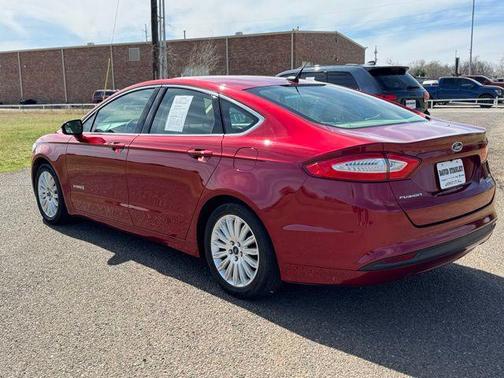 2016 Ford Fusion Hybrid SE