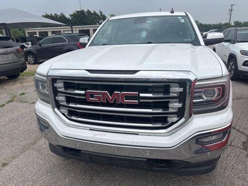 Summit White 2018 GMC Sierra 1500 SLT