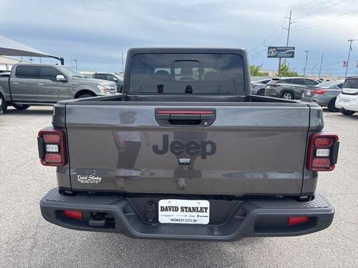 2025 Jeep Gladiator Sport S